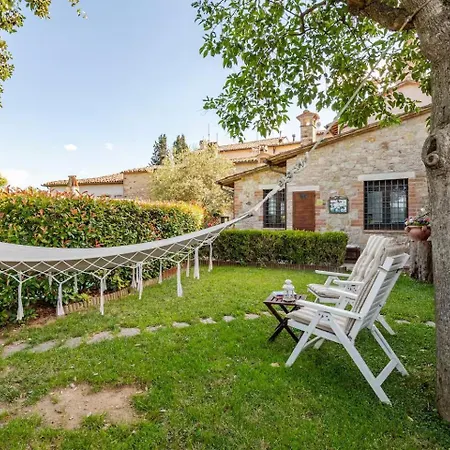 Historic Village With Pool Near Todi