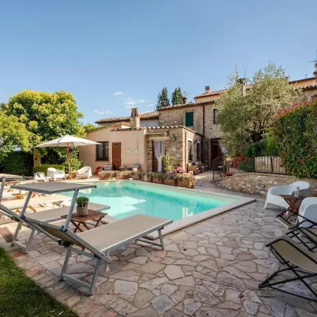 Ferienhaus Historic Village With Pool Near