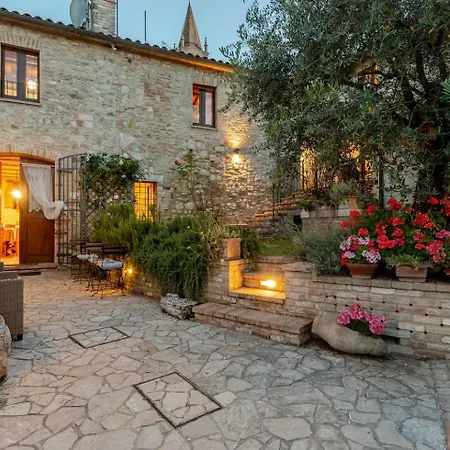 Historic Village With Pool Near