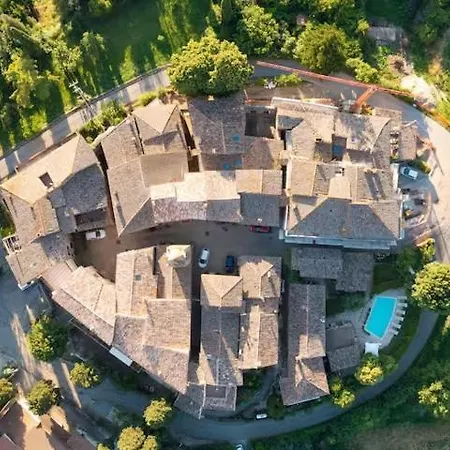 Historic Village With Pool Near Todi